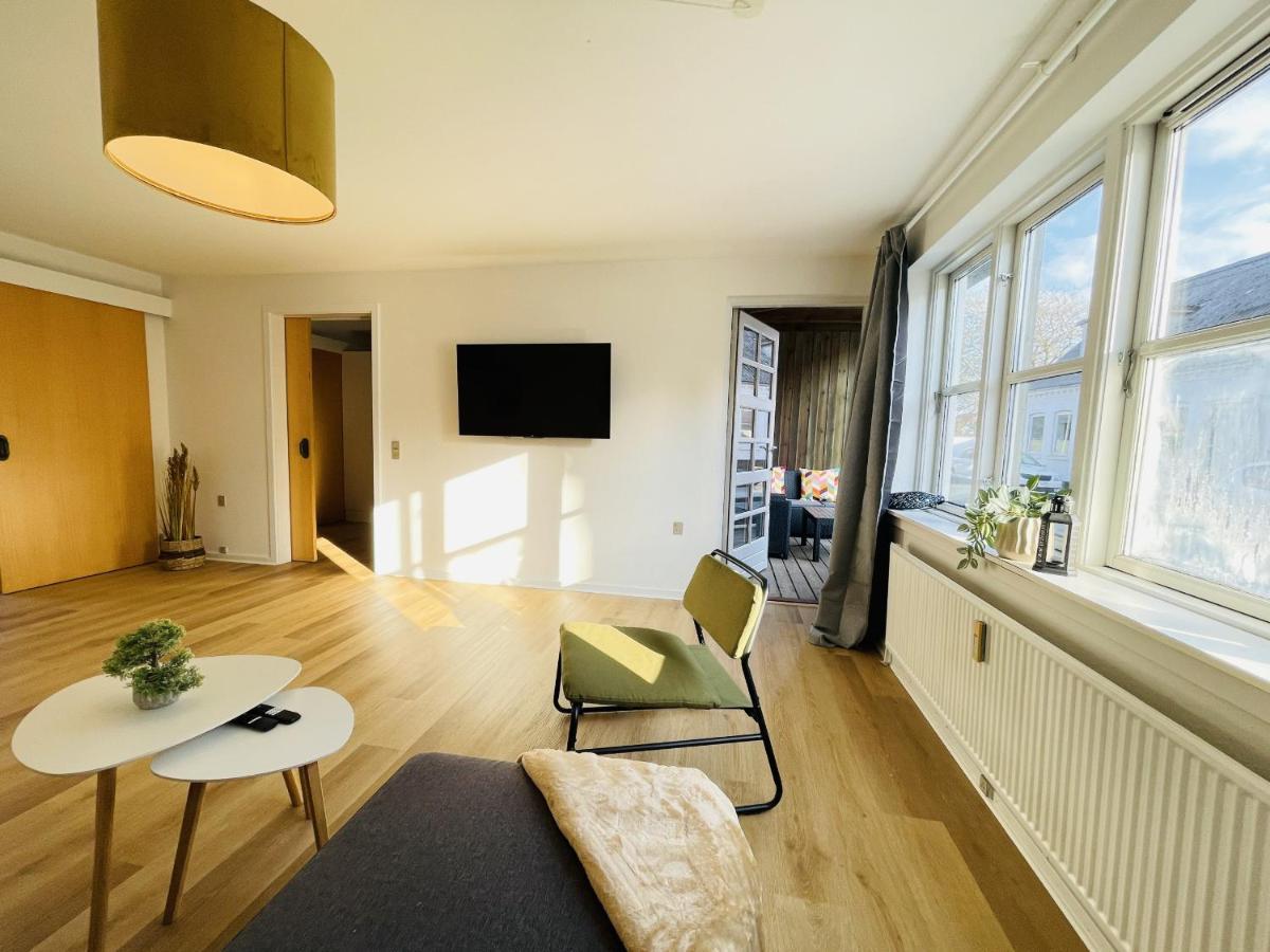Aday - Central Terrace Apartment In Hjørring Eksteriør billede